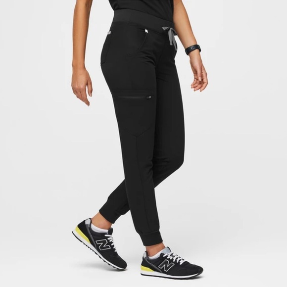 Women’s Figs Zamora Jogger Scrub Pants in Black - XSmall - Picture 4 of 5